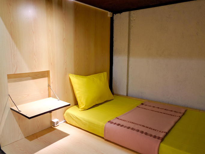 Bedroom 18