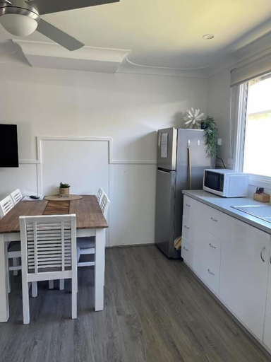 Others 3, Busselton Jetty Chalets, Busselton