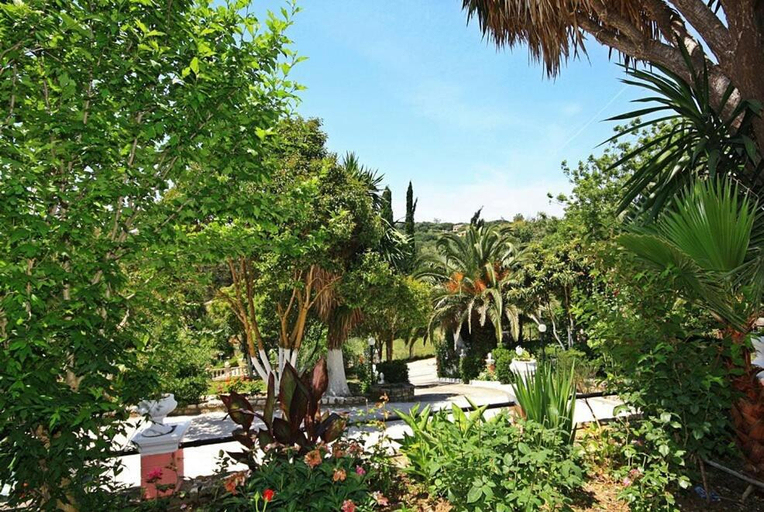 Others 5, Villa Danai, Ionian Islands