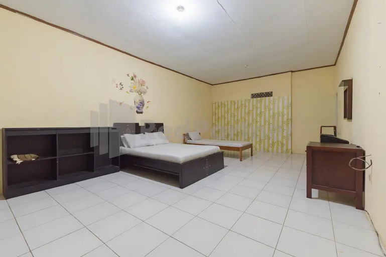 Bedroom 12