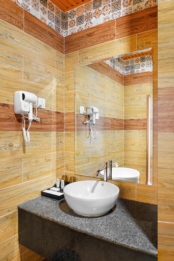 Bathroom 6