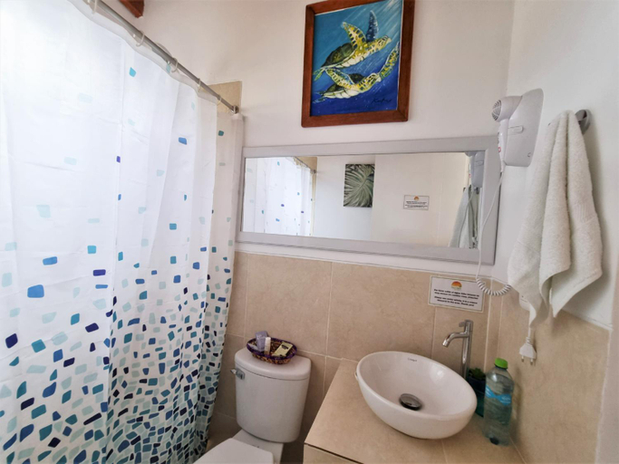 Bathroom 4, Punta del Norte Bungalows, Contralmirante Villar