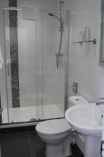 Bathroom 8