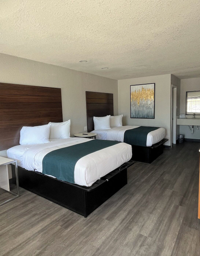Bedroom 2, Hotel Isabella, Uvalde