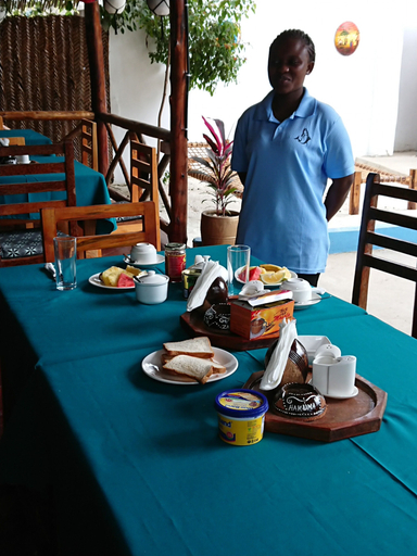 Food & Drinks 5, Tuna Nungwi Beach Bungalow, Kaskazini 'A'