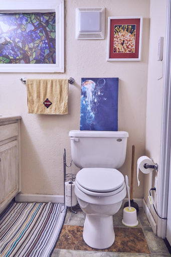 Bathroom 10