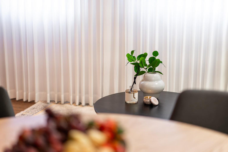 2, Yashar Suites JLM