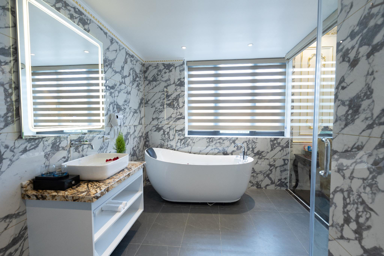 Bathroom 3