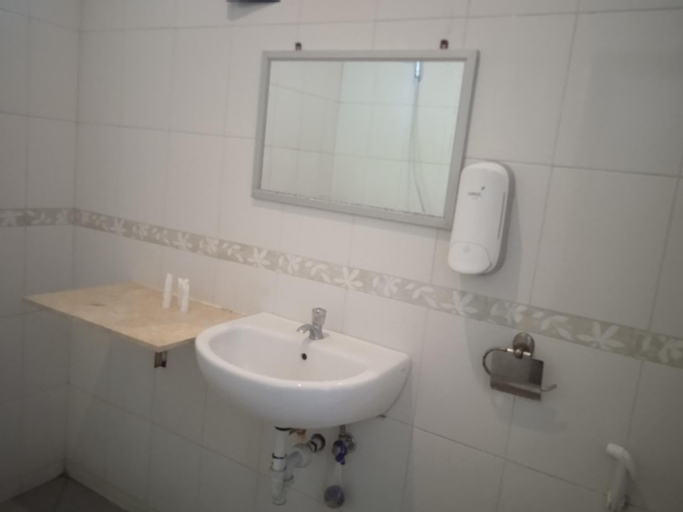 Bathroom 5