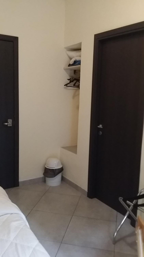 Bedroom 2, Il Sole e La Luna, Torino