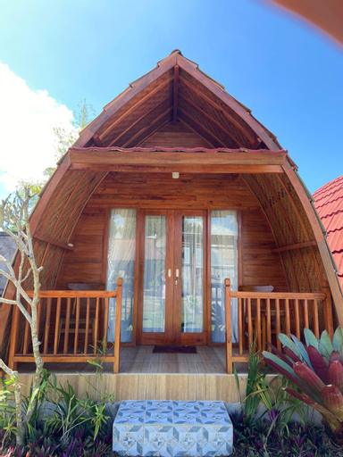 Exterior 1
