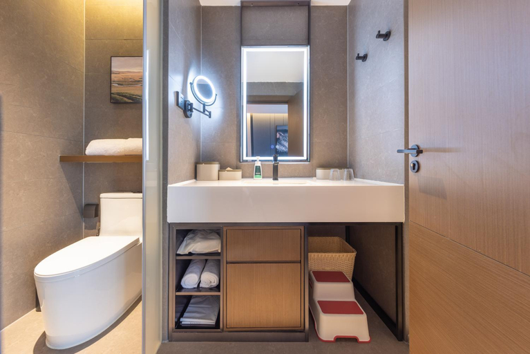 Bathroom 4