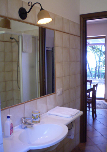 Bathroom 2, Poggiofelice B&B, Catania