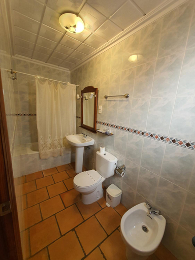 Bathroom, Hotel-Restaurante Venta Tomas, Ciudad Real