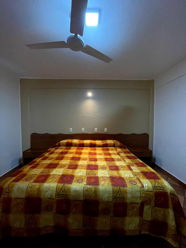 Bedroom 2, HOTEL BUGAMBILIAS, Del Centro