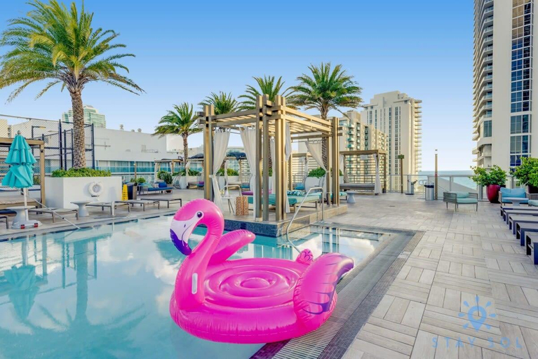 Sport & Beauty 2, Luxury Condo with Stunning Views | Amazing Pools, Broward