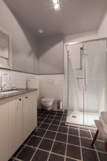 Bathroom 2, B&B Louis1924, Vlaams Brabant