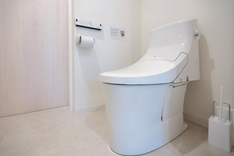 Bathroom 9