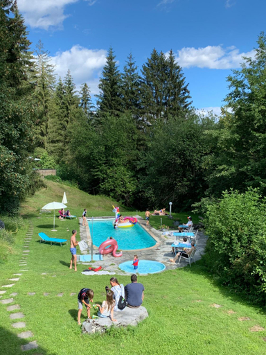 Others 5, Hotel am Waldrand, Imboden