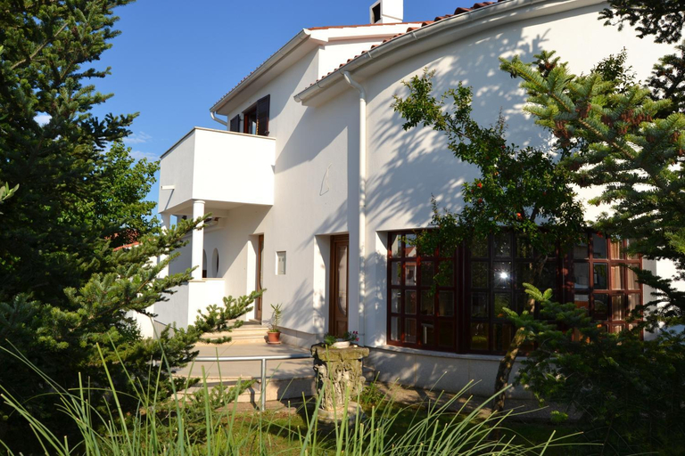 Others 3, Apartments Cavae Romanae, Medulin
