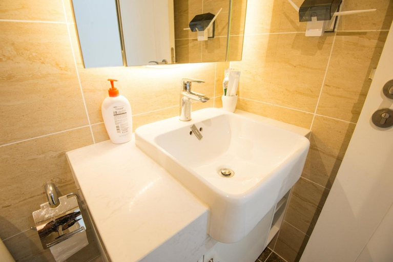 Bathroom 11