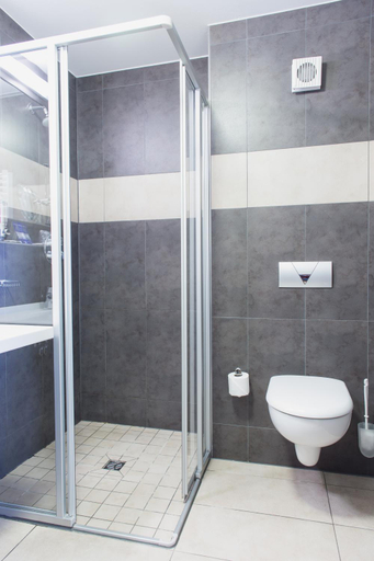 Bathroom 2, Altwernigeröder Apparthotel, Harz