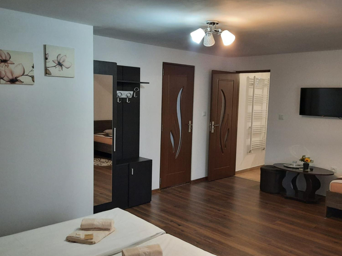 Others 3, Casa Truta, Toplita