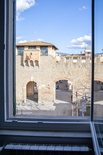Others 5, Aretium, Arezzo