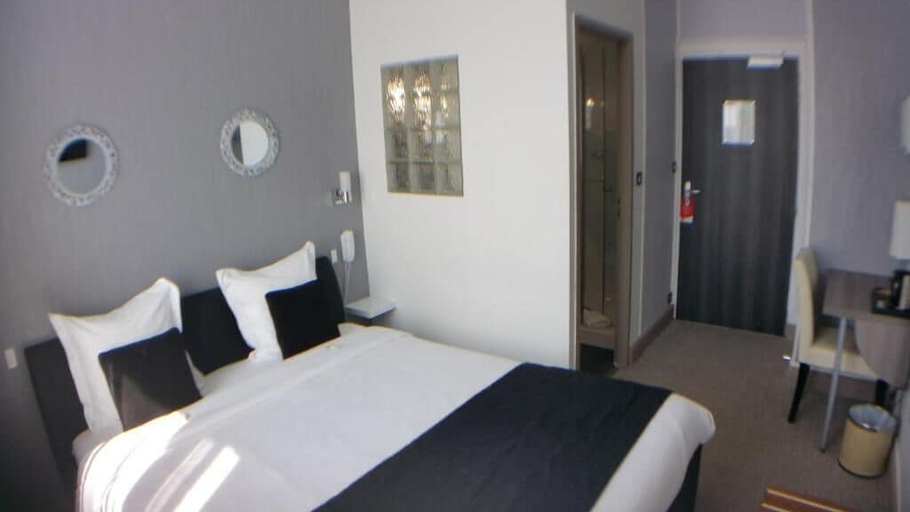 Bedroom 2, Hôtel Beausoleil, Drôme