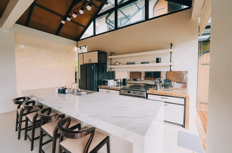 Dining Room 4, Kagumi Villa with Mountain View, Bogor