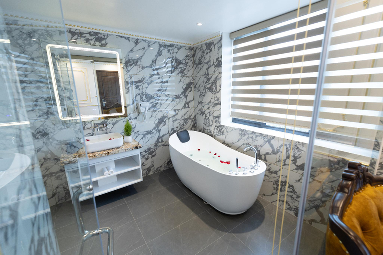 Bathroom 6