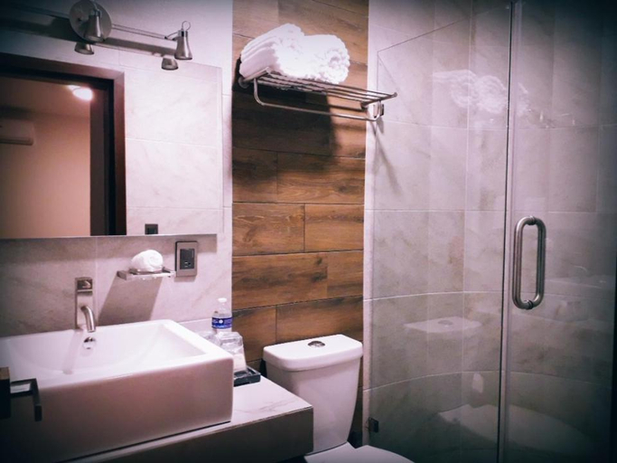 Bathroom 3, Hotel Corral Grande, Ocotlán
