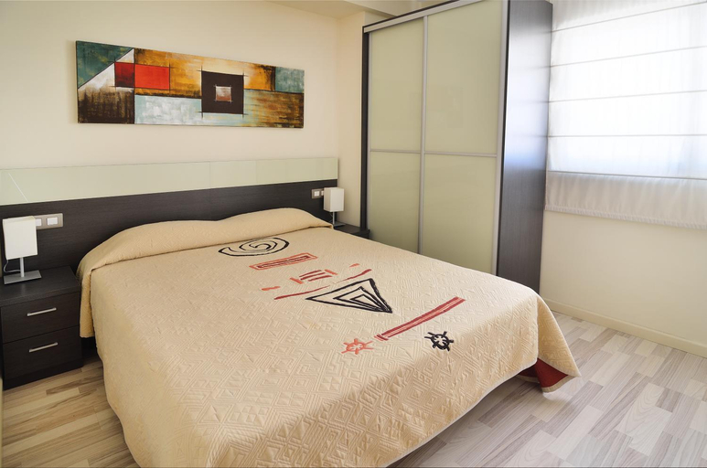 Bedroom 2, Ornis Apartments Platja, Tarragona