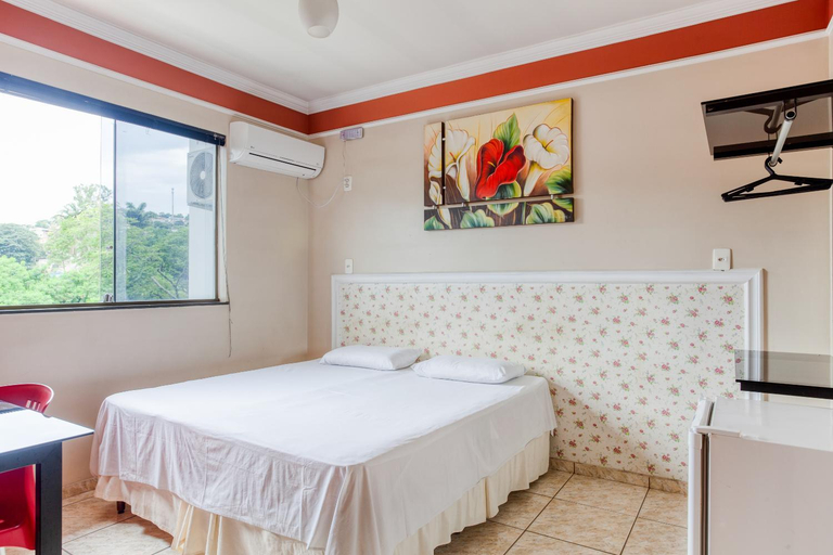 Bedroom 2, Ouro Hotel, Vespasiano