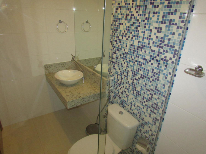 Others 4, Hotel Master, Governador Valadares