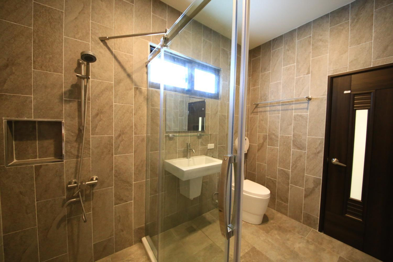 Bathroom 3, Four Season Villa, Pingtung