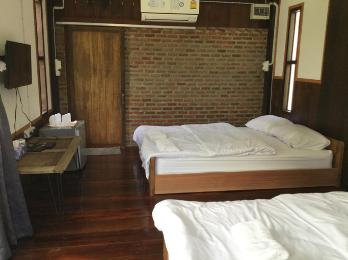 Others 3, Baan Suan La Moon, Chiang Khan
