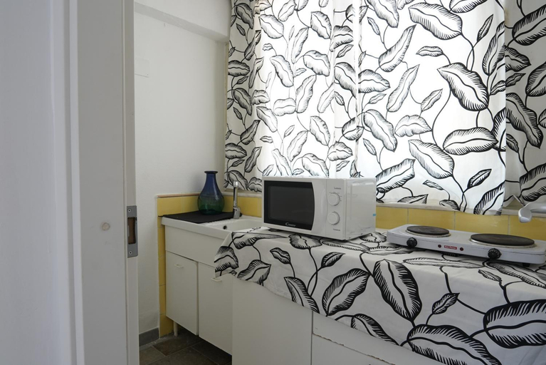 Others 3, Airport suite, Catania