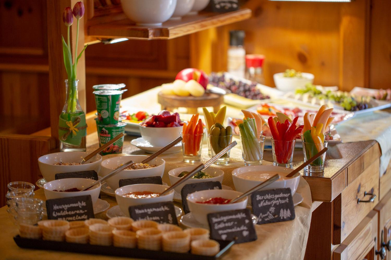 Food & Drinks 5, Hubertus am Thumsee - Ruhe Fruhstuck und Alpenpanorama, Berchtesgadener Land