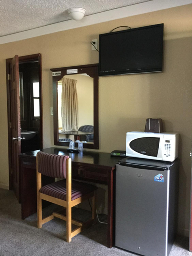 Others 4, Best Motel, Lucas