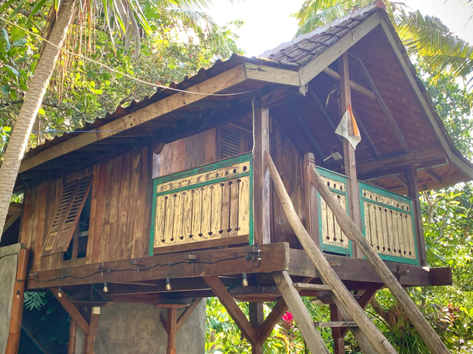 Others 3, Villa Kepuh, Buleleng