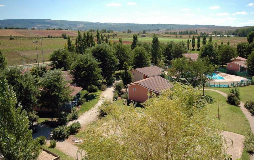 Others 5, Le Hameau des Genets, Aveyron
