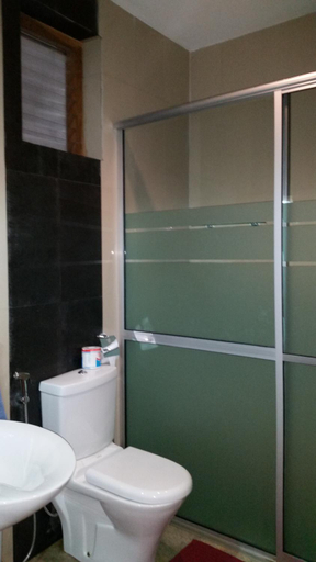 Bathroom, Lakshmis Hotel, Ella