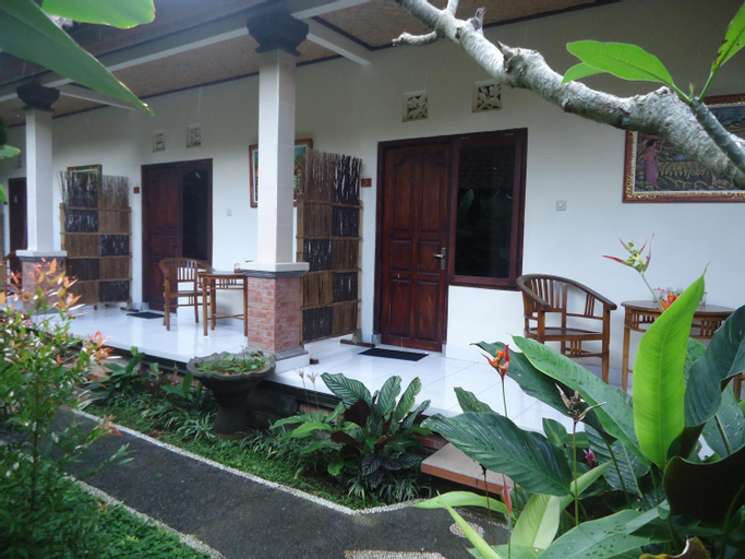 Exterior 9