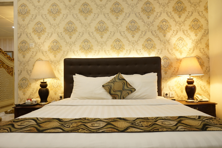 Bedroom 8