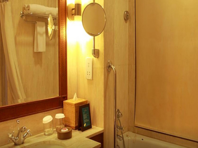 Bathroom 3