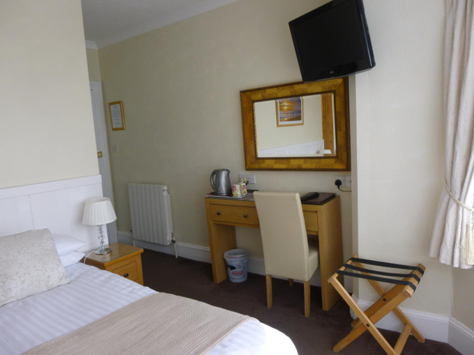 Bedroom 9