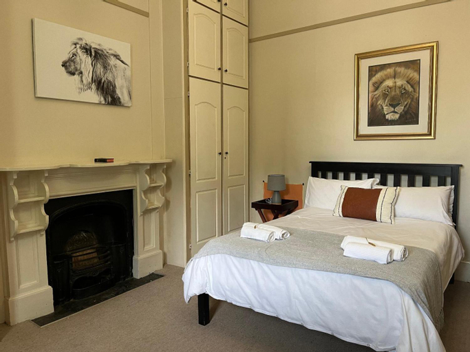 Bedroom 8