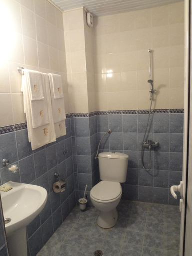 Bathroom 3, Paradise Hotel, Madzharovo