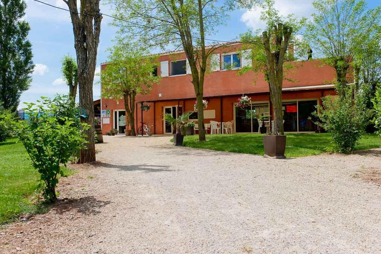 Public Area, Le Hameau des Genets, Aveyron